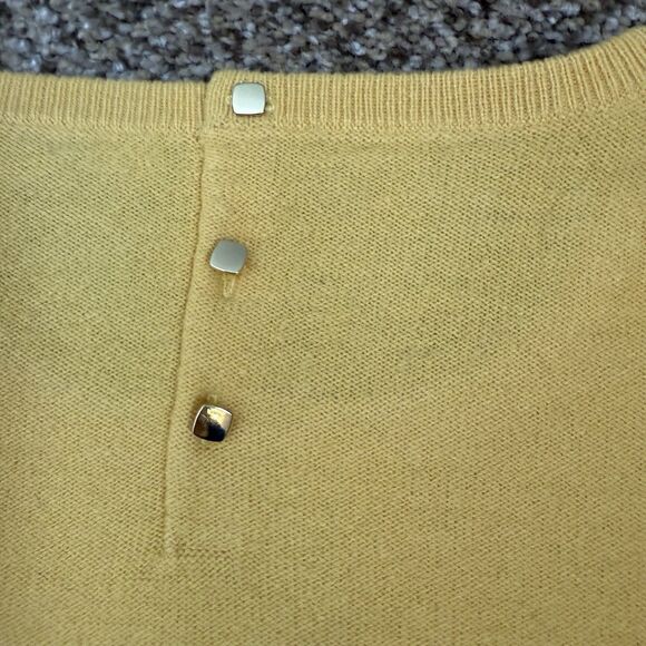 J.McLaughlin Women's 100% Cashmere Mustard Yellow Sweater Womens Large Flutter - Picture 9 of 11